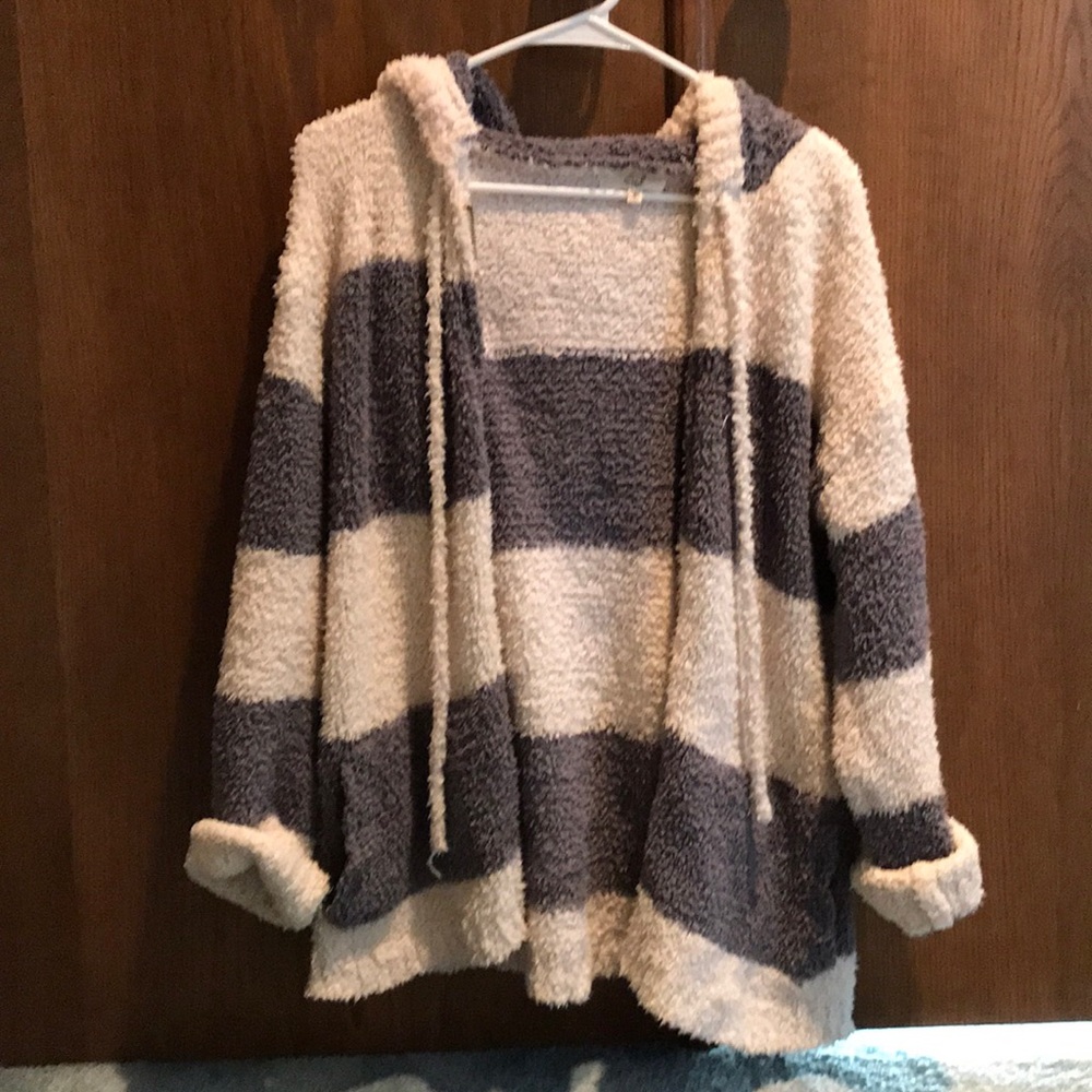 Super soft oversized zip-up cardigan with hood